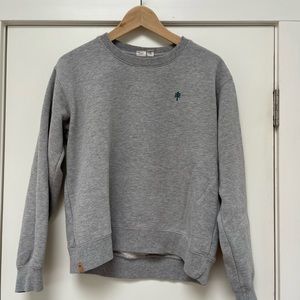 10 Tree sweatshirt.
